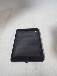 lot 28 image: ipad mini otterbox case