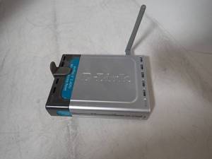lot 35 image: D-Link Airplus G 2.4GHz Wireless Access PointModle DWL-G700AP