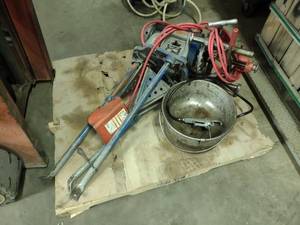 Ridgid 300 Pipe Machine, Tripod Bas...