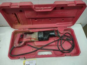 Milwaukee Sawzall, Works...