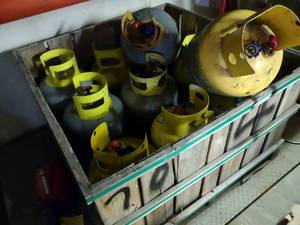 (11) Refrigerant Tanks, Empty...