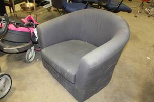 lot 625 image: Lounger Arm Chair