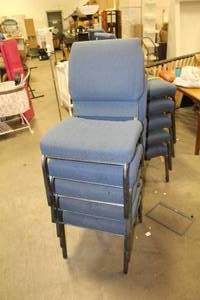 lot 617 image: Lot of (5) Metal Padded Conference Chairs