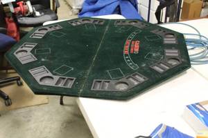 lot 776 image: Octagon Poker Table Top 47W