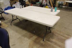 lot 769 image: Lifetime Folding Table 8L
