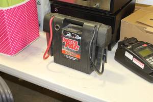 lot 739 image: Booster Pac ES2500 12V Power Supply 900A Battery Charger  Jump Starter