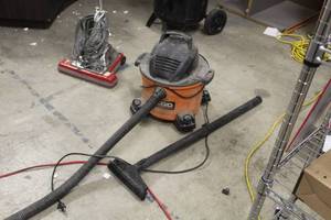 lot 741 image: Ridgid WetDry Shop Vacuum 6-Gallon