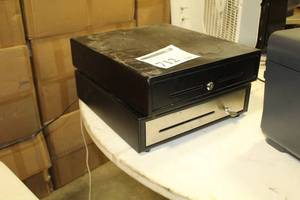 lot 712 image: Lot of (2) Cash Drawers