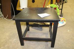 lot 743 image: Side Table