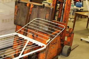 lot 764 image: Folding Table