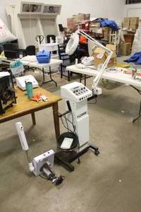 lot 807 image: Rolling Beauty Station