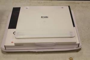 lot 813 image: Foldio Foldable Studio
