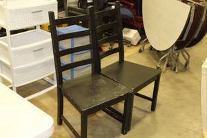 lot 817 image: Lot of (2) Wood Dining Chairs