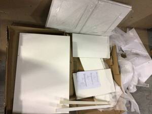 Brookings Plywood Ready to Assemble Shaker 33x21x12 in. 2-Door Bridge Wall Kitchen Cabinet in White&nbsp&nbspCustomer Returns See Pictures