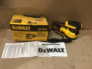 3 Amp Corded 5 in. Variable Speed Random Orbital Sander by DEWALT&nbsp&nbspCustomer Returns See Pictures