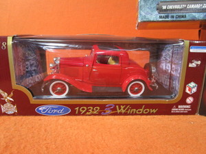 118th 32 Ford 3 Window Coupe, 96 Z28 Camaro Convertible, Pantera De Tomaso