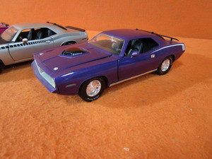 118th (2) 70 Hemi Cudas, 71 AAR Cuda