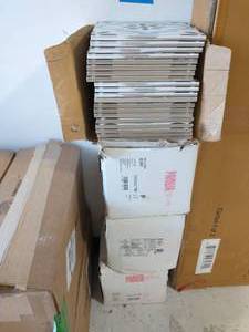 lot 2 image: 4 CASES OF TILE