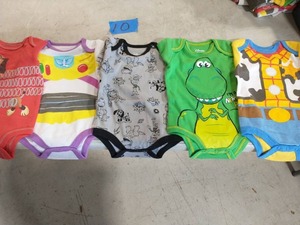 lot 10 image: BABY BODYSUIT  0-3 MONTHES