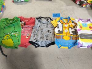 lot 7 image: BABY BODYSUIT  0-3 MONTHES
