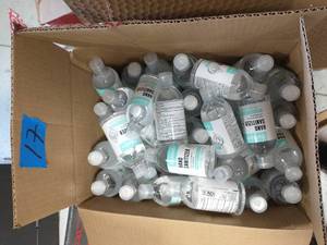 lot 17 image: box of mixed hand sanitizer