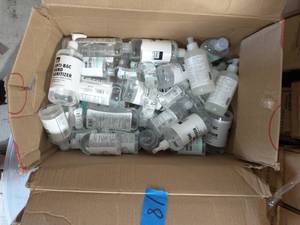 lot 18 image: box of mixed hand sanitizer