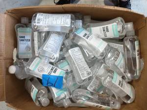 lot 19 image: box of mixed hand sanitizer