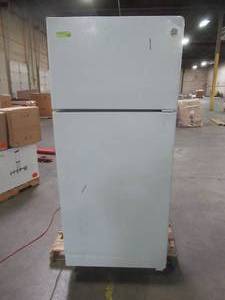 GE 16.6 cu. ft. Top Freezer Refrigerator in White, ENERGY STAR, GPE17CTNRWW - Scratch and Dent.