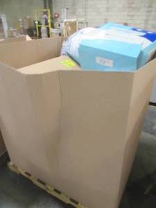WHOLESALE MIXED PALLET OF MISCELLANEOUS BRAND NAME BEDDING AND BATH DECOR