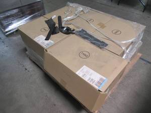 WHOLESALE MIXED PALLET OF MISCELLANEOUS COMPUTER MONITORS AND PARTS