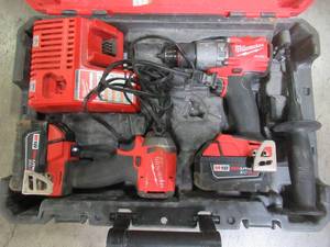 Milwaukee M18 FUEL 18-Volt Lithium-Ion Brushless Cordless Hammer Drill & Impact Driver Combo Kit (2-Tool) w(2) 5Ah Batteries 2997-22
