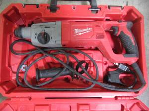 Milwaukee 1 12 in. SDS D-Handle Rotary Hammer 5262-21