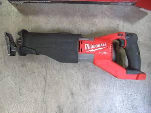 Milwaukee M18 Fuel 18-Volt Lithium-Ion Brushless Cordless Super Sawzall Orbital Reciprocating Saw (Tool-Only) 2722-20