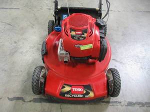 Toro Recycler 22 in. Briggs & Stratton SmartStow Personal Pace High-Wheel Drive Gas Walk Behind Self Propelled Lawn Mower 21465