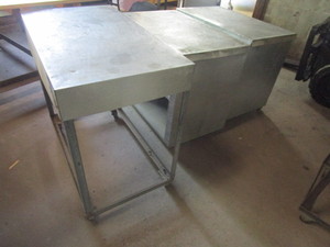 lot 113 image: ROLLING SHEET METAL CARTS