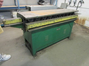 lot 119 image: LOCKFORMER 1 STANDING SLIP MACHINE
