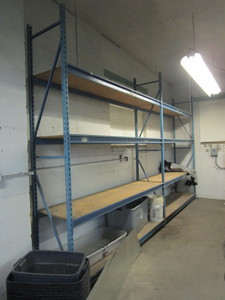 lot 157 image: PALLET RACKING