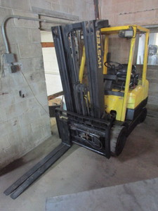 lot 100 image: HYSTER LP FORKLIFT