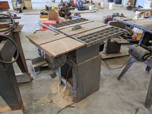 lot 21 image: Rockwell 9 Table Saw