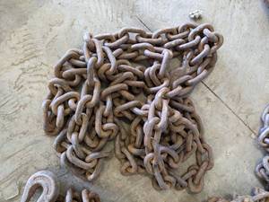 lot 43 image: 38 Log Chain