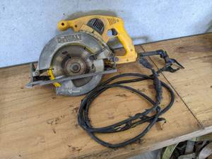 lot 53 image: DeWalt Circular Saw