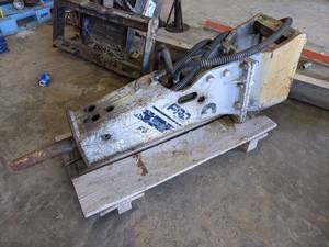 lot 4 image: Kent Model F6 Hydraulic Hammer  Breaker