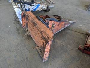 lot 3 image: Stanley MB-250 Hydraulic Hammer  Breaker w Skidloader Attach