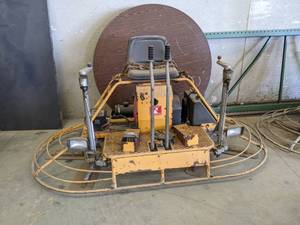 lot 6 image: Dynapac Ride On Power Trowel - (2) 48 Blades
