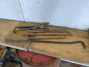 lot 81 image: Lot of Crowbars and More - Longest is about 36