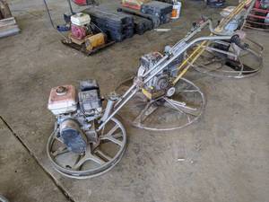 lot 94 image: Bartell Model B624 24 Power Trowel w Honda GX120 4.0HP Engine