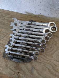 lot 106 image: Set of Standard Gearwrench Open End Ratcheting Wrenches