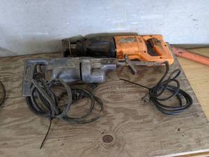 lot 124 image: Milwaukee and Chicago Electric Sawzalls - Both Powered On