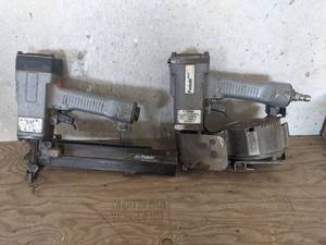 lot 156 image: Paslode Bailer Model 317544 RC & Paslode 3230-S16P