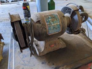 lot 203 image: 6 12 HP 120V Bench Grinder - Tested and works
